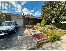 114 ARCHER CRESCENT - 2