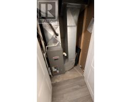 49 TOULON CRESCENT - 15