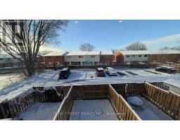 49 TOULON CRESCENT - 25