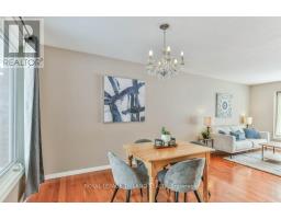 4 MAXWELL CRESCENT - 17