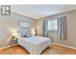 4 MAXWELL CRESCENT - 18