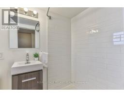 4 MAXWELL CRESCENT - 31