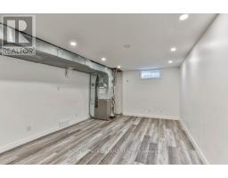 4 MAXWELL CRESCENT - 33