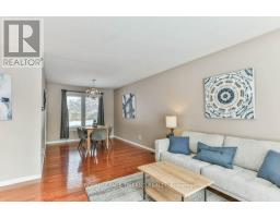 4 MAXWELL CRESCENT - 8