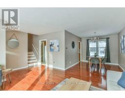 4 MAXWELL CRESCENT - 9