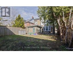 389 DUFFERIN AVENUE - 13