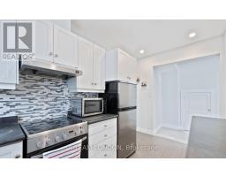 389 DUFFERIN AVENUE - 8