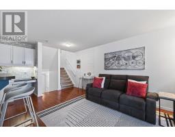 39 - 1625 PURSER STREET - 17