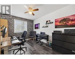 39 - 1625 PURSER STREET - 25