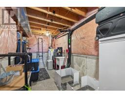 39 - 1625 PURSER STREET - 32