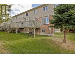 39 - 1625 PURSER STREET - 35