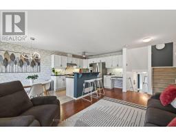 39 - 1625 PURSER STREET - 7