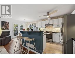 39 - 1625 PURSER STREET - 9