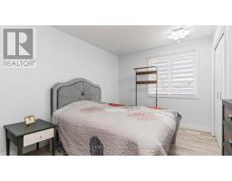 35 HUMMINGBIRD CRESCENT - 24