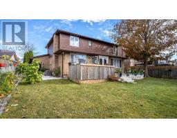 35 HUMMINGBIRD CRESCENT - 41