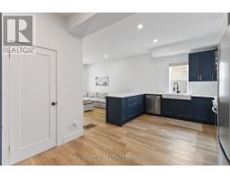 181 WELLINGTON STREET - 17