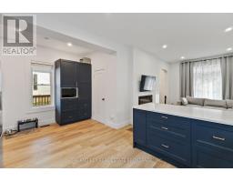 181 WELLINGTON STREET - 19