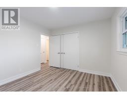 1697 MOFFATT AVENUE - 23