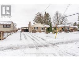 1697 MOFFATT AVENUE - 5