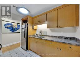 202 - 275 QUEENS AVENUE - 12