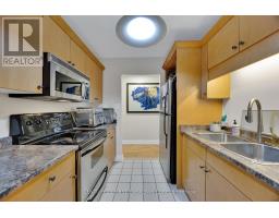 202 - 275 QUEENS AVENUE - 13