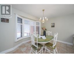 28 - 40 QUINELLA DRIVE - 17