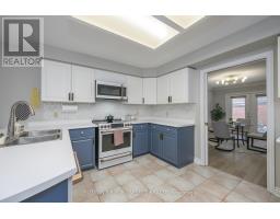 28 - 40 QUINELLA DRIVE - 21