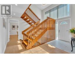 26 GRASMERE CRESCENT - 13