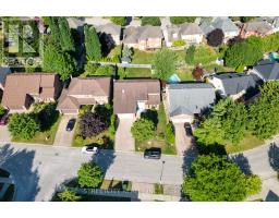 26 GRASMERE CRESCENT - 6