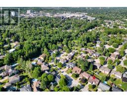 26 GRASMERE CRESCENT - 8