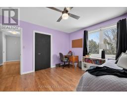 65 WELLINGTON STREET - 21