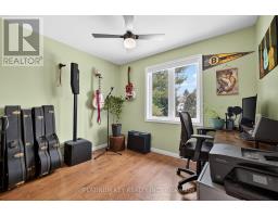 65 WELLINGTON STREET - 23