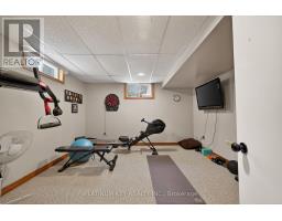 65 WELLINGTON STREET - 28