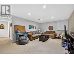 65 WELLINGTON STREET - 32