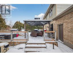 65 WELLINGTON STREET - 44