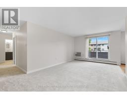 4 - 665 WONDERLAND ROAD S - 10