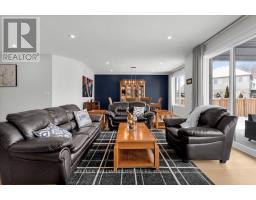 956 EAGLETRACE DRIVE - 16