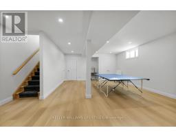 956 EAGLETRACE DRIVE - 35