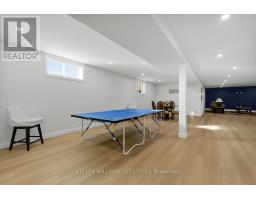 956 EAGLETRACE DRIVE - 36