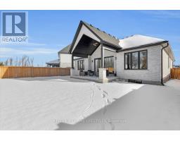 956 EAGLETRACE DRIVE - 46