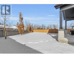 956 EAGLETRACE DRIVE - 47