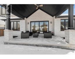 956 EAGLETRACE DRIVE - 49