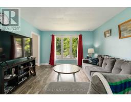 6 WEYMOUTH DRIVE - 12