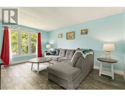 6 WEYMOUTH DRIVE - 14