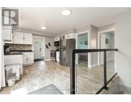 6 WEYMOUTH DRIVE - 16