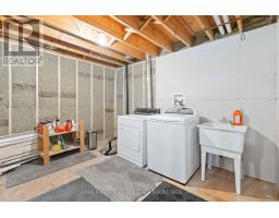 6 WEYMOUTH DRIVE - 36