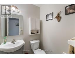 72 - 141 CONDOR COURT - 10