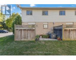 72 - 141 CONDOR COURT - 24