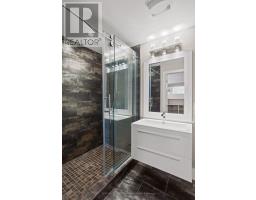 1075 BLACKMAPLE COURT - 32