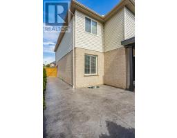 1075 BLACKMAPLE COURT - 37